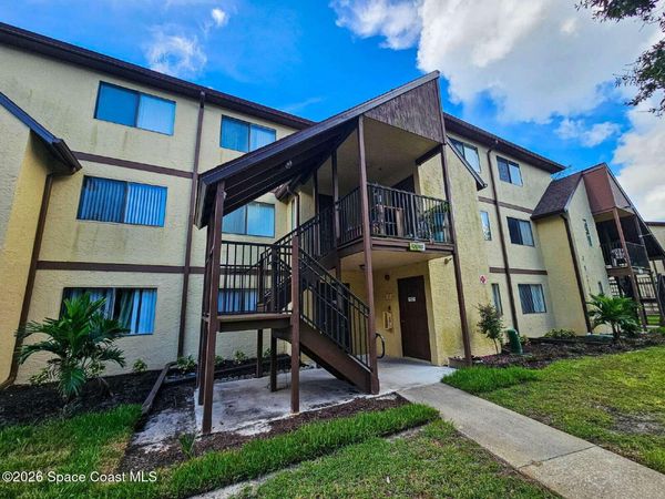 7821 Maplewood Drive, Unit 404, West Melbourne, FL 32904