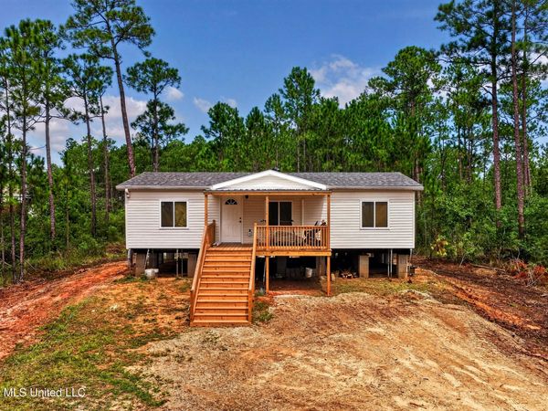 5053 W Swallow Lane, Bay Saint Louis, MS 39520
