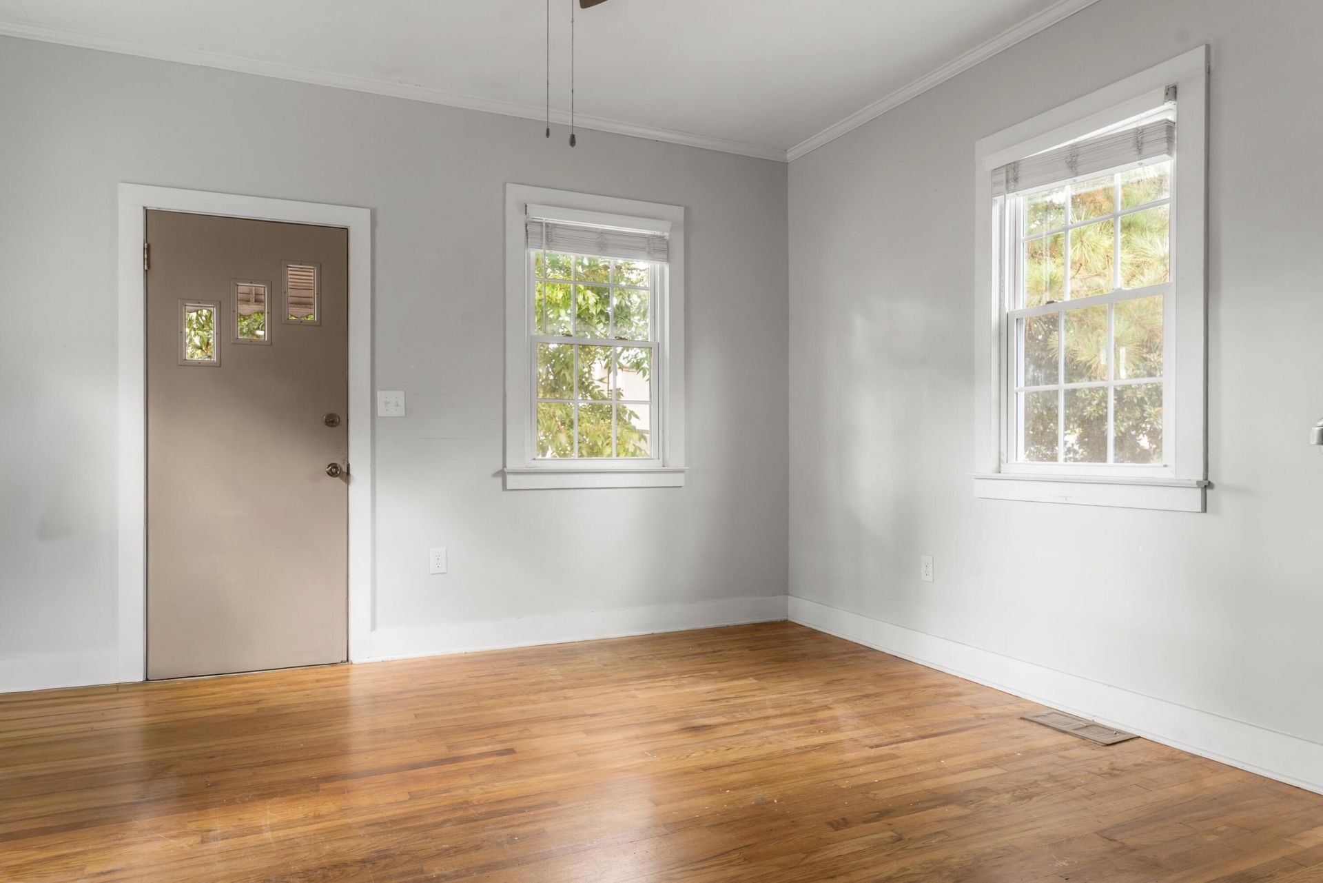 1046 Boulevard Street Photo 20