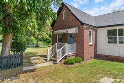 1046 Boulevard Street photo 4