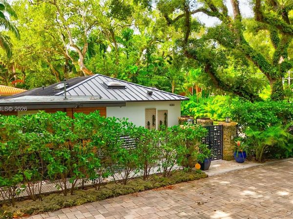4080 Lybyer Ave, Miami, FL 33133
