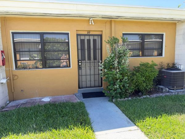 1845 Pembroke Rd, Unit 4-27, Hollywood, FL 33020