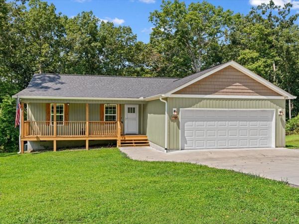 2704 Quarles Road, Rocky Face, GA 30740