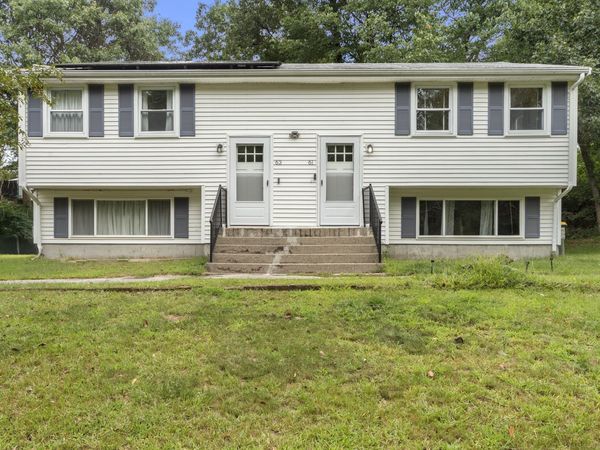 61 Taunton St, Unit 61, Bellingham, MA 02019