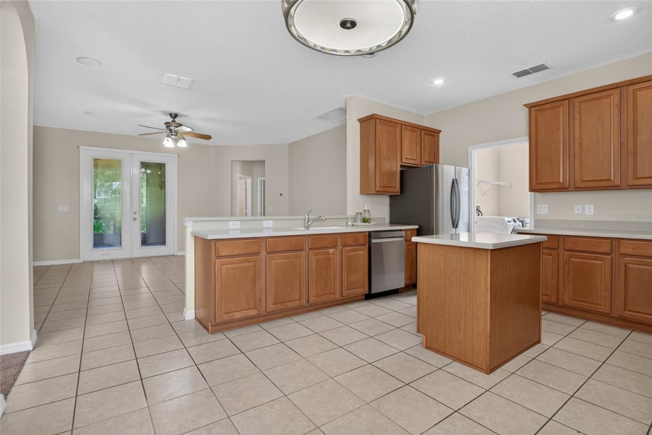 467 Osprey Lakes Circle, Chuluota, FL 32766 Photo