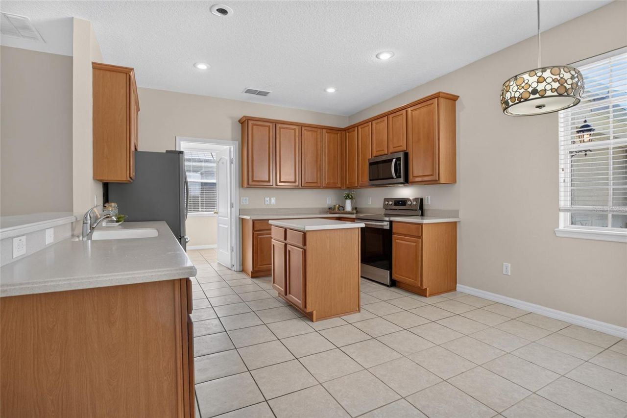 467 Osprey Lakes Circle, Chuluota, FL 32766 Photo