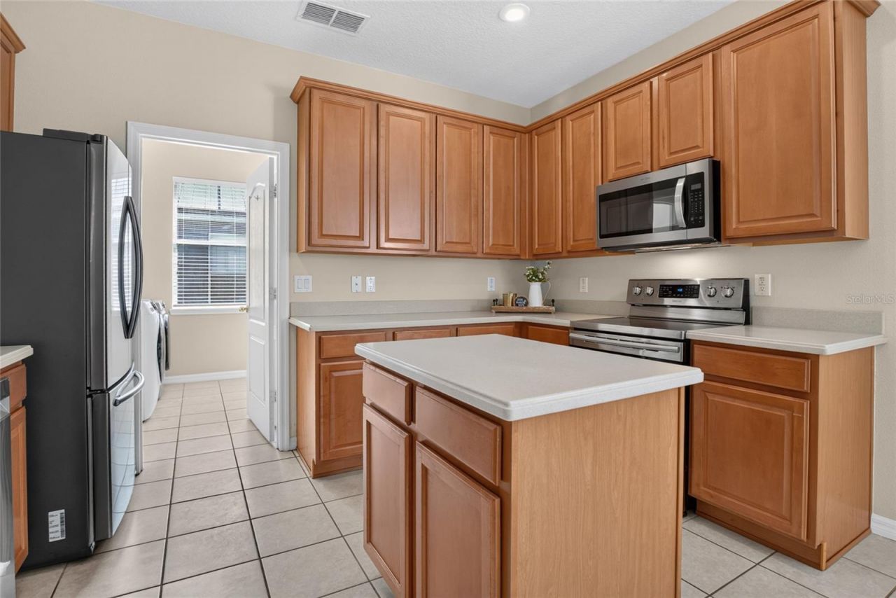 467 Osprey Lakes Circle, Chuluota, FL 32766 Photo