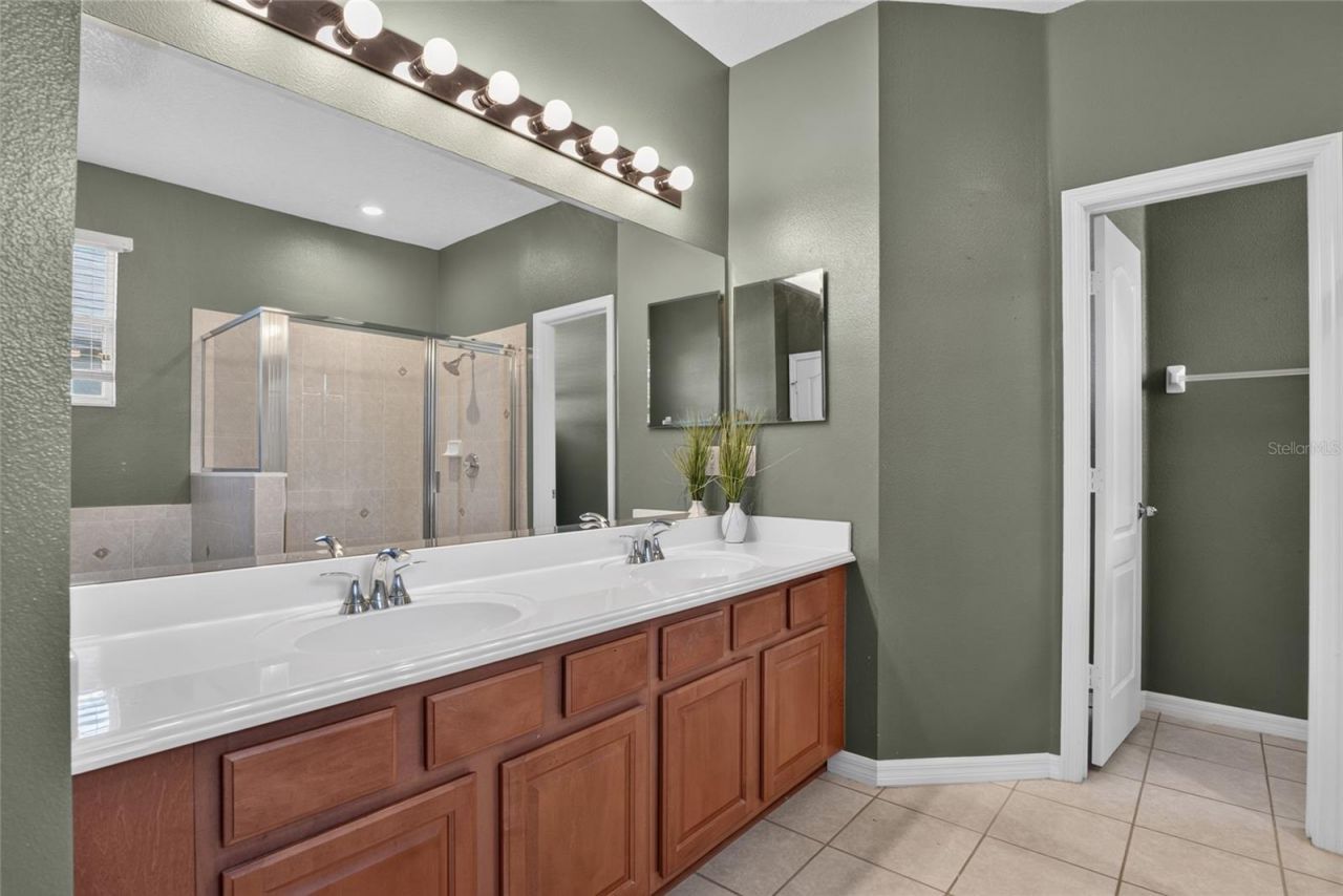 467 Osprey Lakes Circle, Chuluota, FL 32766 Photo