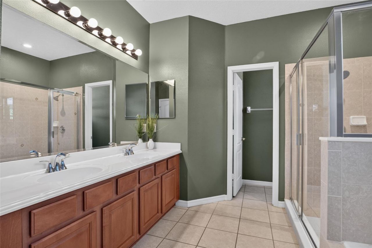 467 Osprey Lakes Circle, Chuluota, FL 32766 Photo