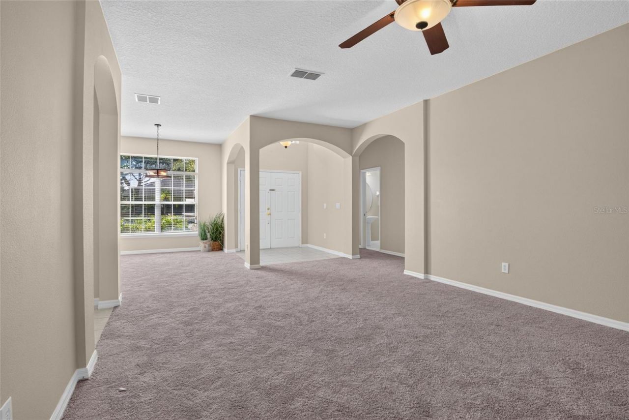 467 Osprey Lakes Circle, Chuluota, FL 32766 Photo