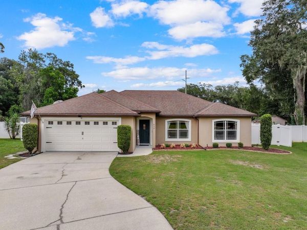 854 ARAWANA DRIVE , ORANGE CITY, FL 32763