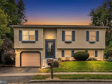 8843 MCKINLEY, HUMMELSTOWN, PA 17036