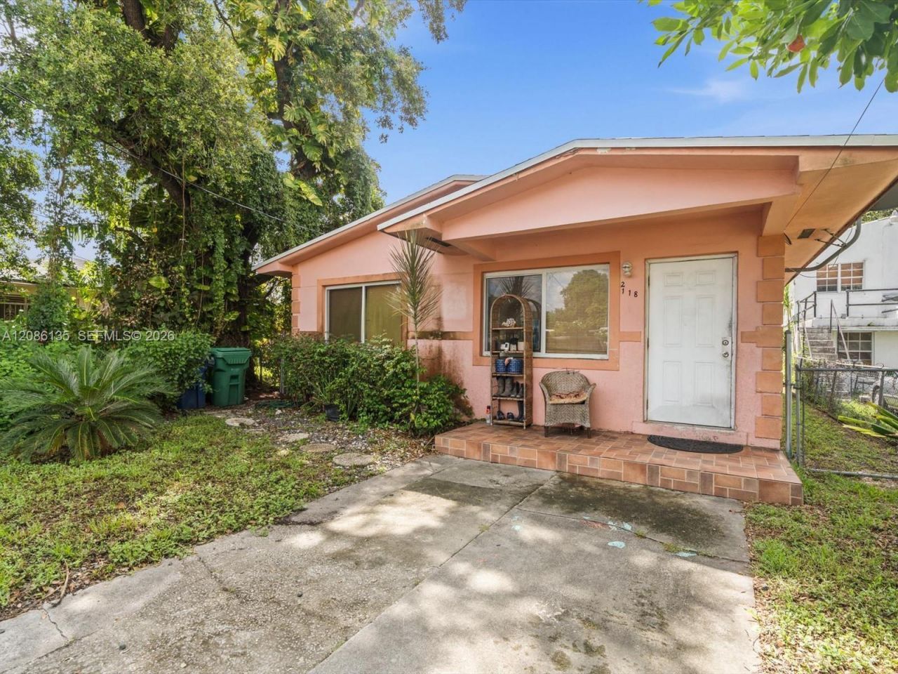 2118 NW 47th St, Miami, FL 33142 Photo