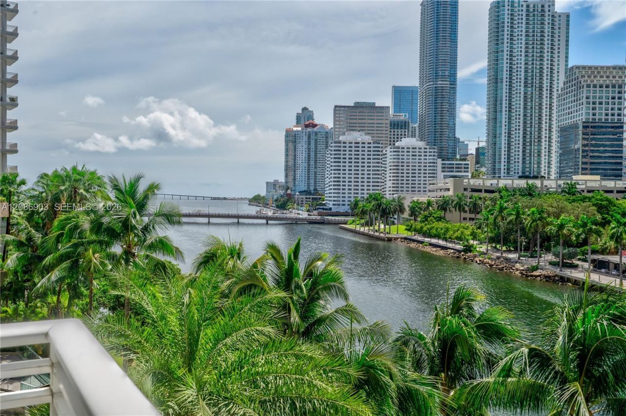 901 Brickell Key Blvd, Unit 504, Miami, FL 33131 Photo