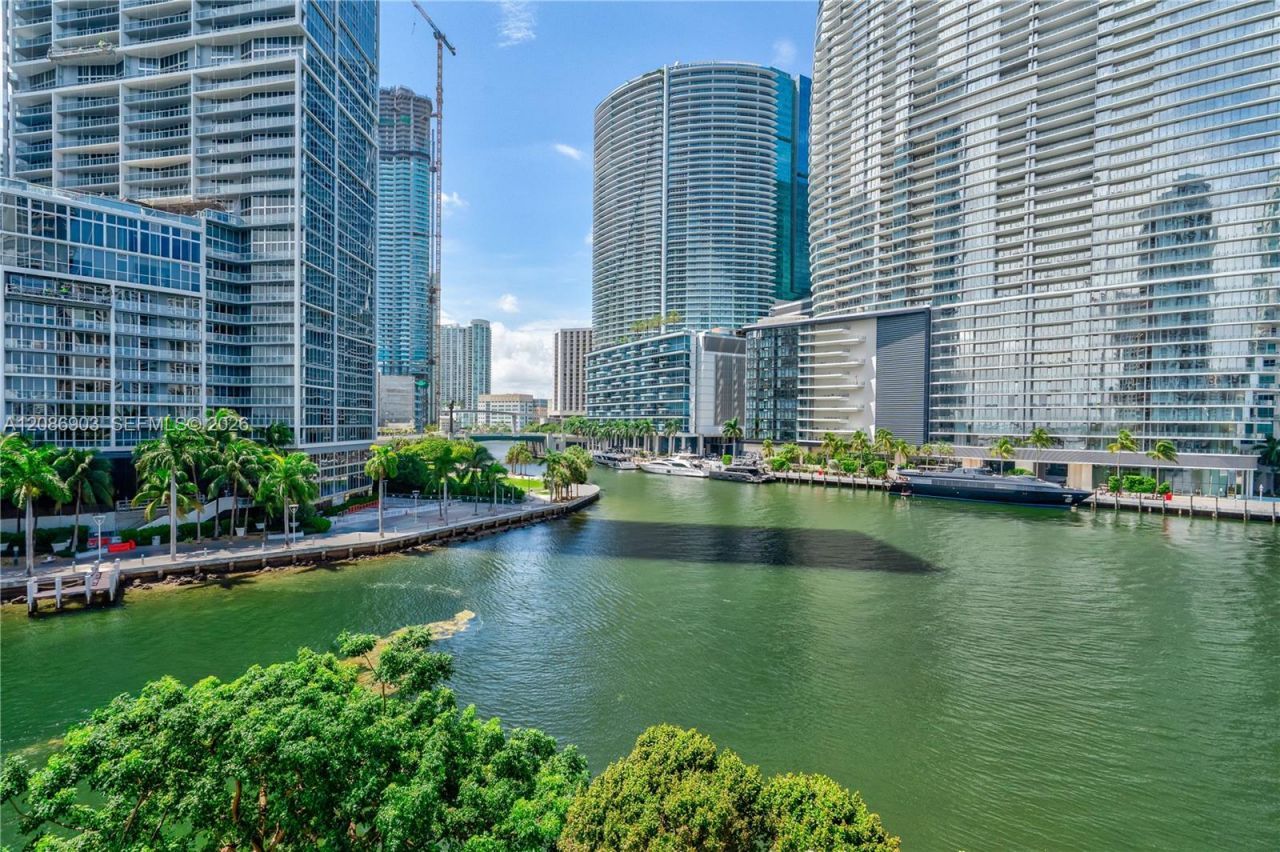 901 Brickell Key Blvd, Unit 504, Miami, FL 33131 Photo