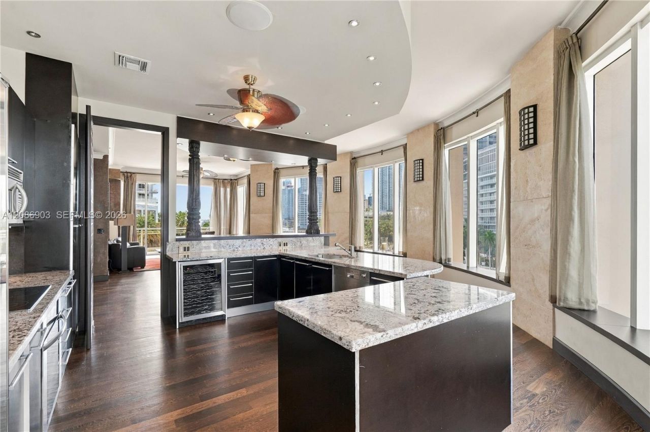 901 Brickell Key Blvd, Unit 504, Miami, FL 33131 Photo