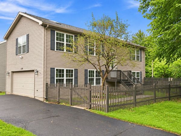 1379 Cary Road , Algonquin, IL 60102