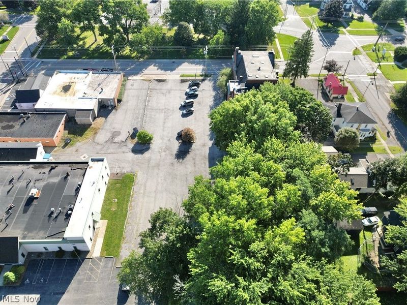 132 S Broad Street, Canfield, OH 44406 Photo 3