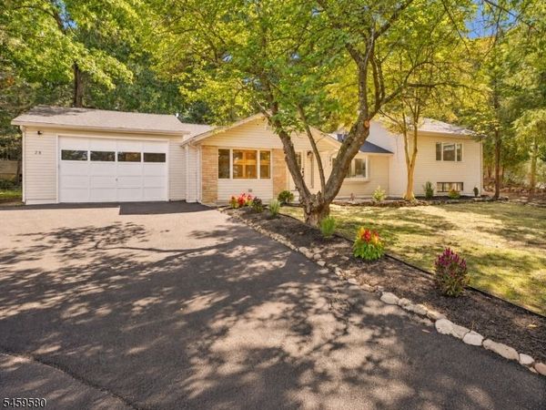 28 Deer Tr, Hardyston, NJ 07460