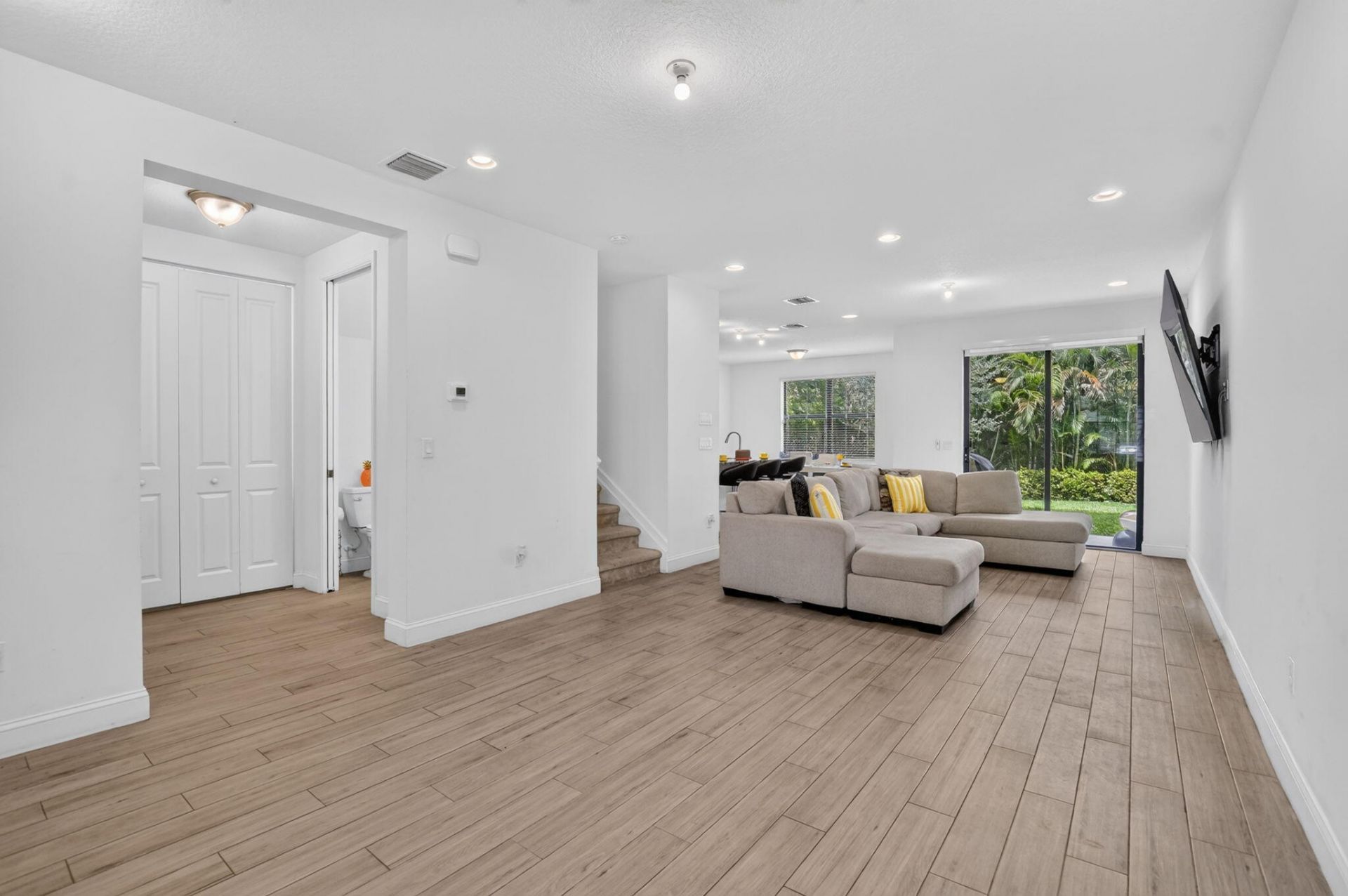 357 NW 36th Avenue, Pompano Beach, FL 33069 Photo