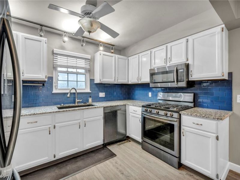 1251 W 70th Street, Cleveland, OH 44102 Photo 14