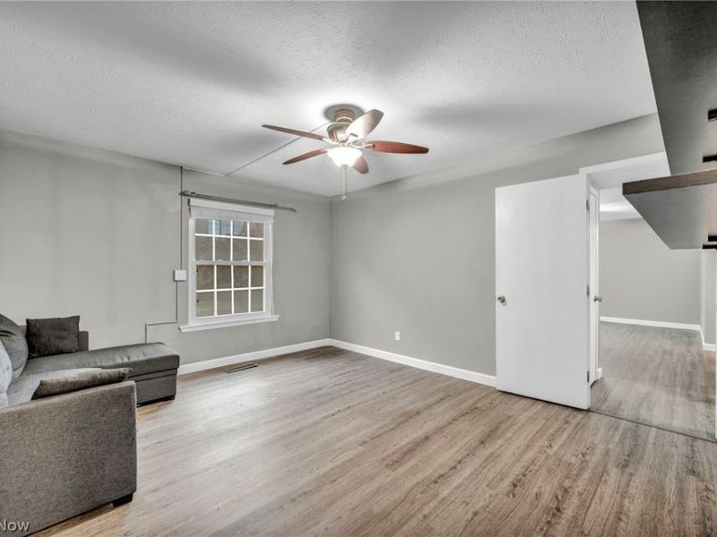 1251 W 70th Street, Cleveland, OH 44102 Photo 18