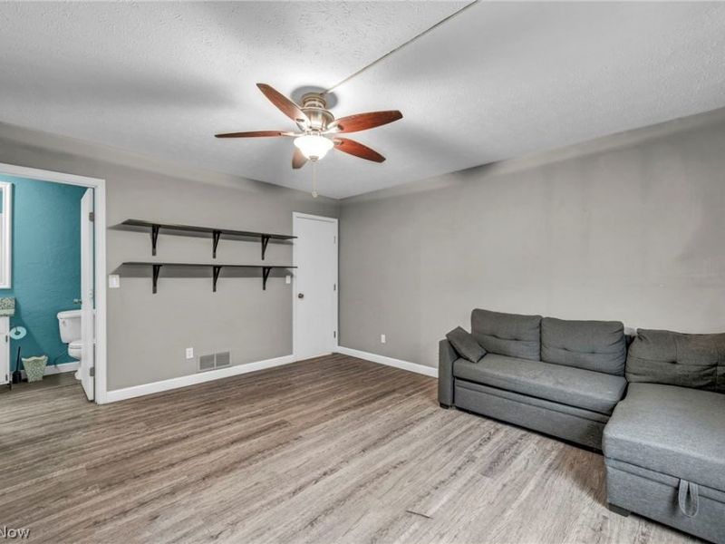 1251 W 70th Street, Cleveland, OH 44102 Photo 21