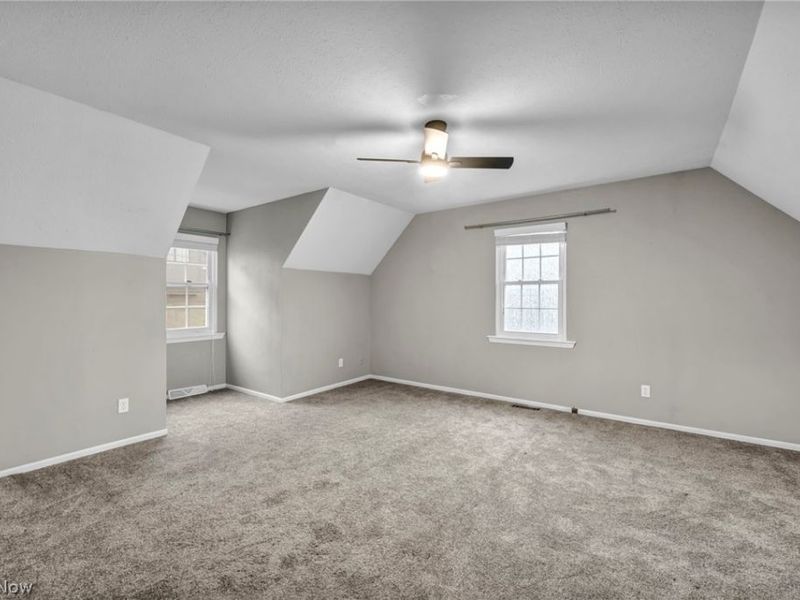 1251 W 70th Street, Cleveland, OH 44102 Photo 22