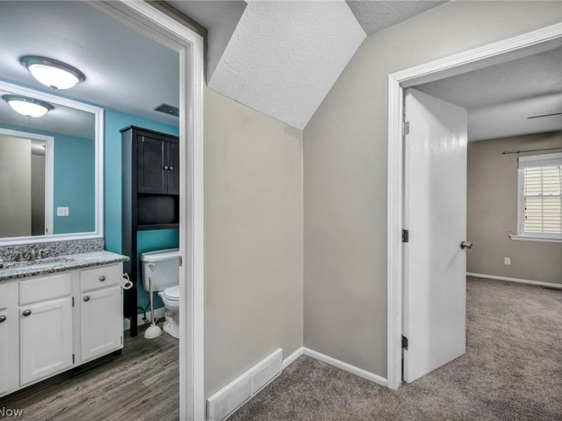 1251 W 70th Street, Cleveland, OH 44102 Photo 26