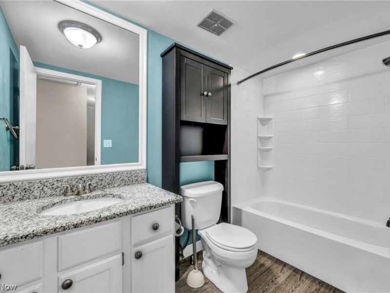 1251 W 70th Street, Cleveland, OH 44102 Photo 31