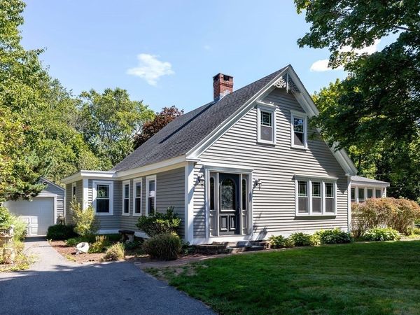 294 Plymouth St, Middleboro, MA 02346