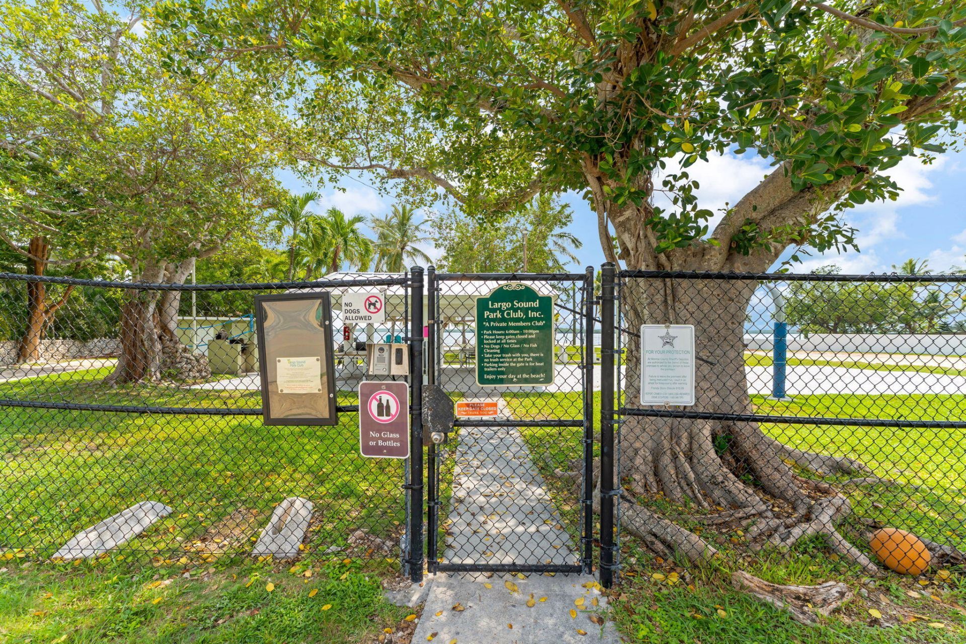 16 Jewfish Avenue, Key Largo, FL 33037 Photo