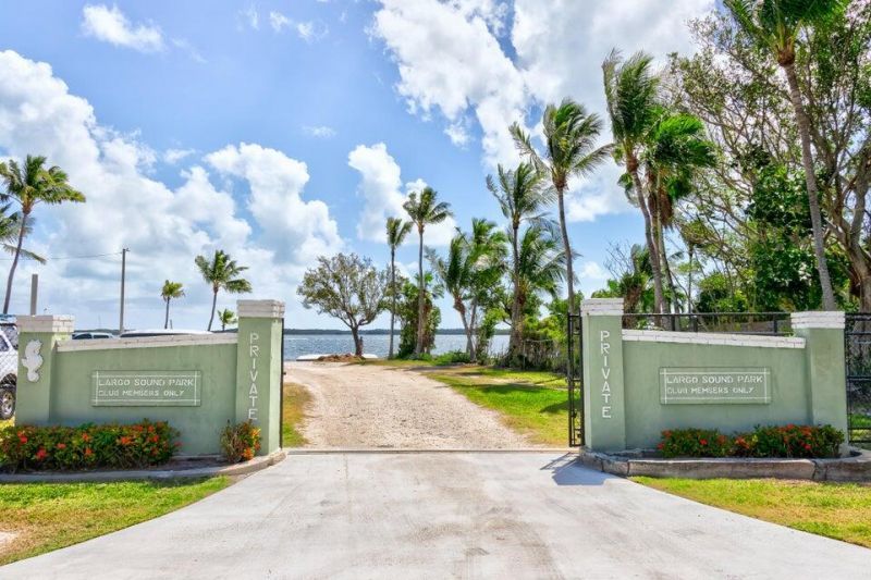 16 Jewfish Avenue, Key Largo, FL 33037 Photo