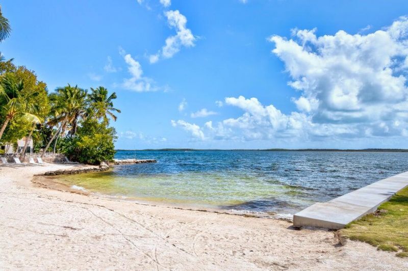 16 Jewfish Avenue, Key Largo, FL 33037 Photo