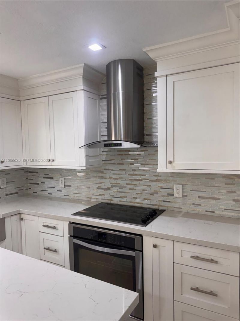 7075 NW 173rd Dr, Unit 1406, Hialeah, FL 33015 Photo