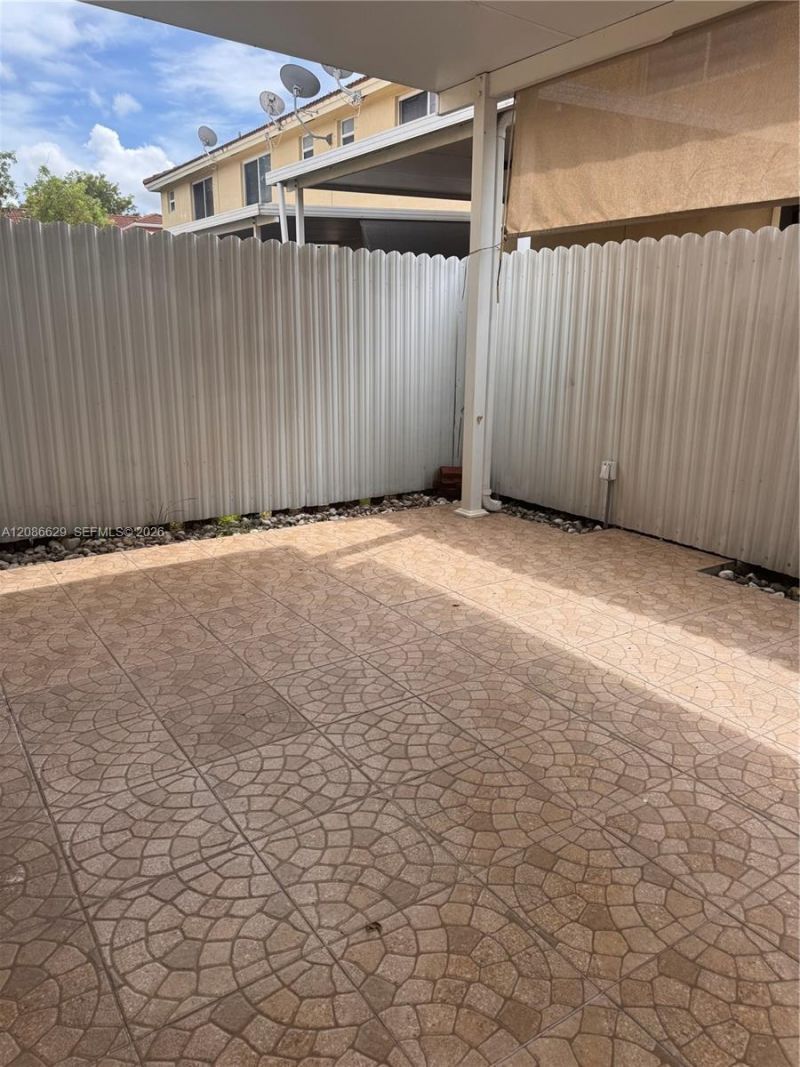 7075 NW 173rd Dr, Unit 1406, Hialeah, FL 33015 Photo
