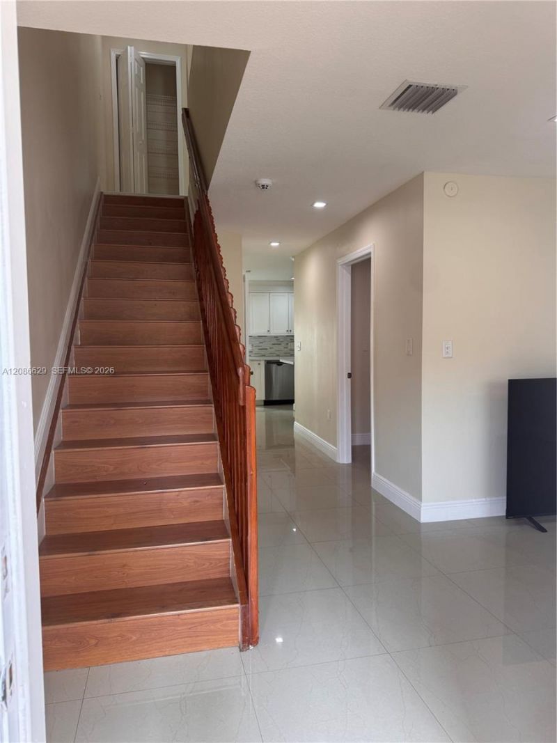 7075 NW 173rd Dr, Unit 1406, Hialeah, FL 33015 Photo