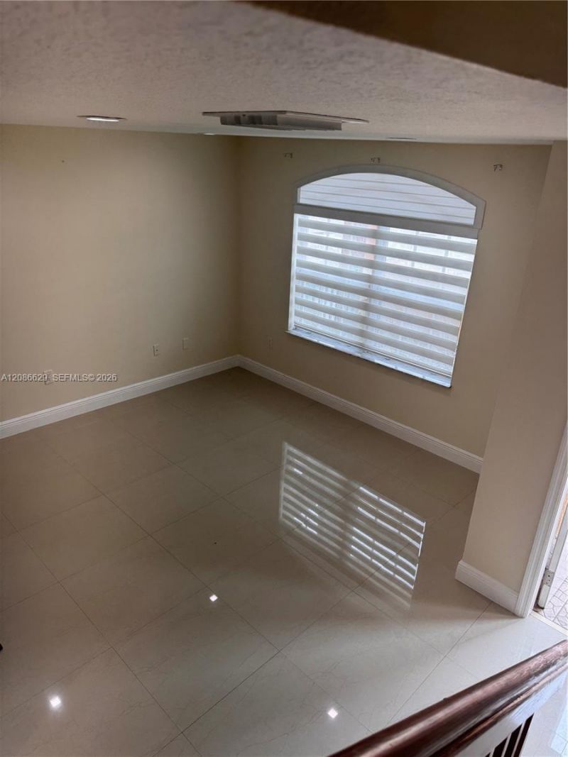 7075 NW 173rd Dr, Unit 1406, Hialeah, FL 33015 Photo
