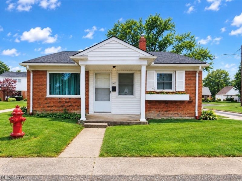 302 Buckner Drive, Unit 207, Euclid, OH 44123 Photo 1