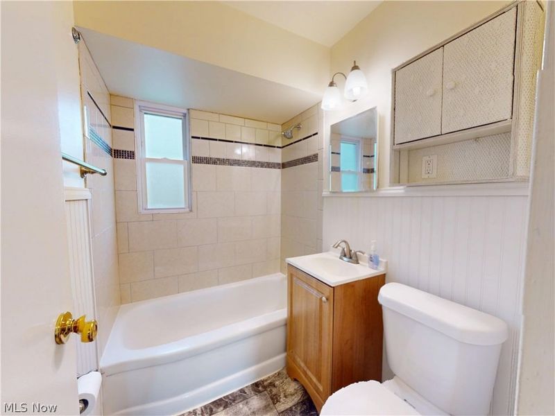 302 Buckner Drive, Unit 207, Euclid, OH 44123 Photo 15