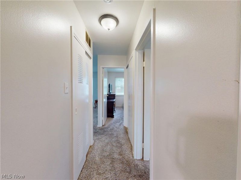 302 Buckner Drive, Unit 207, Euclid, OH 44123 Photo 16