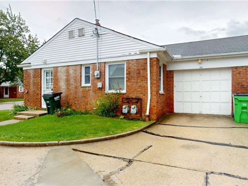 302 Buckner Drive, Unit 207, Euclid, OH 44123 Photo 17