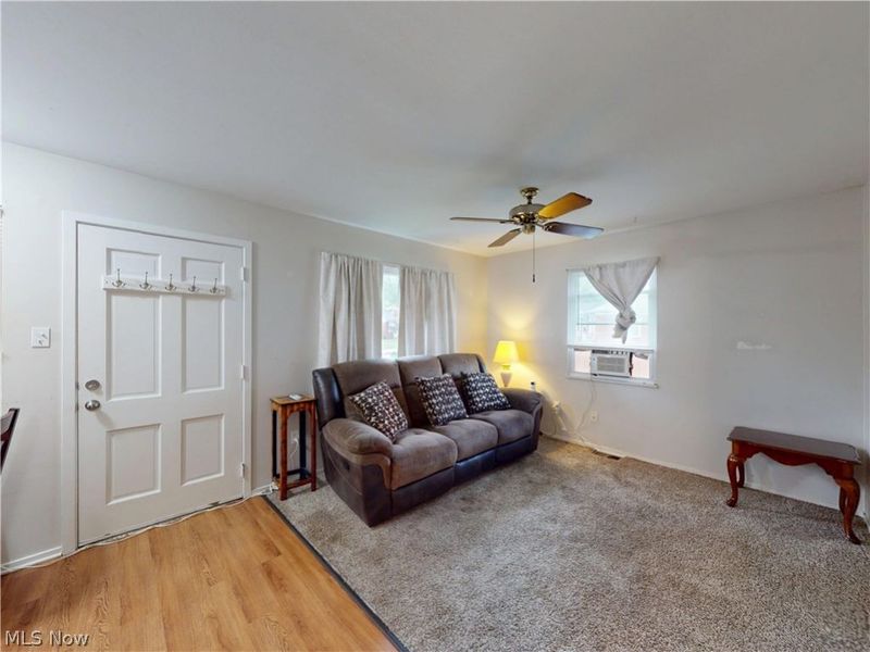 302 Buckner Drive, Unit 207, Euclid, OH 44123 Photo 2