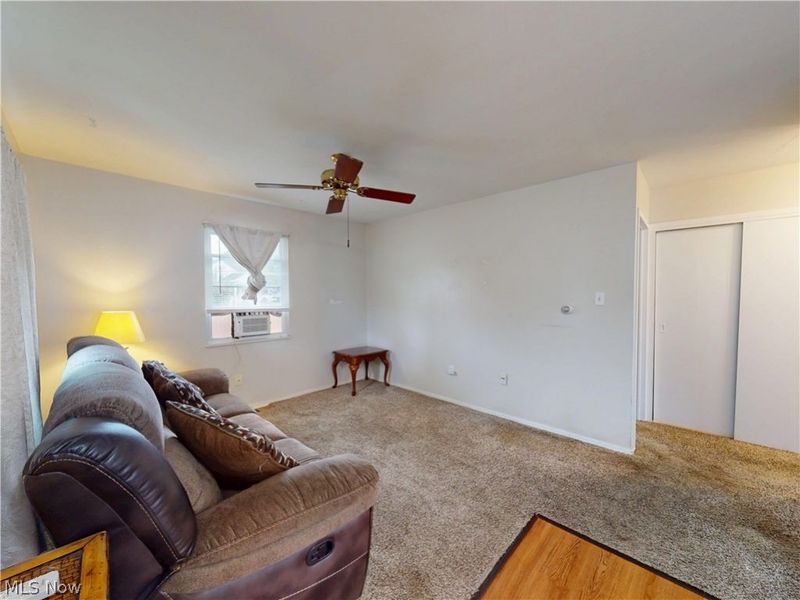 302 Buckner Drive, Unit 207, Euclid, OH 44123 Photo 3