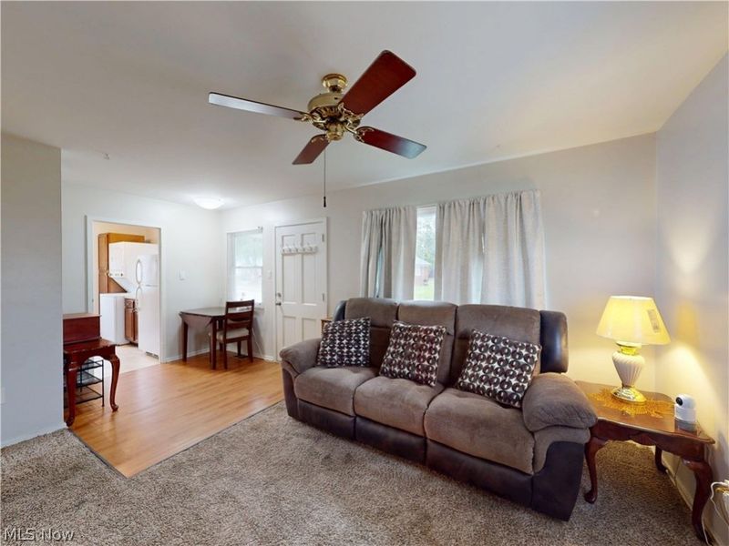 302 Buckner Drive, Unit 207, Euclid, OH 44123 Photo 4