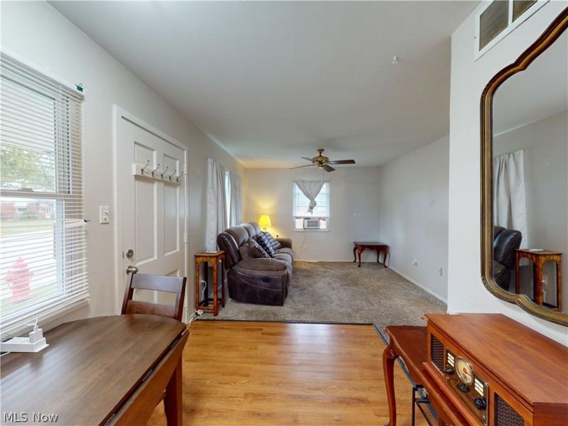 302 Buckner Drive, Unit 207, Euclid, OH 44123 Photo 7