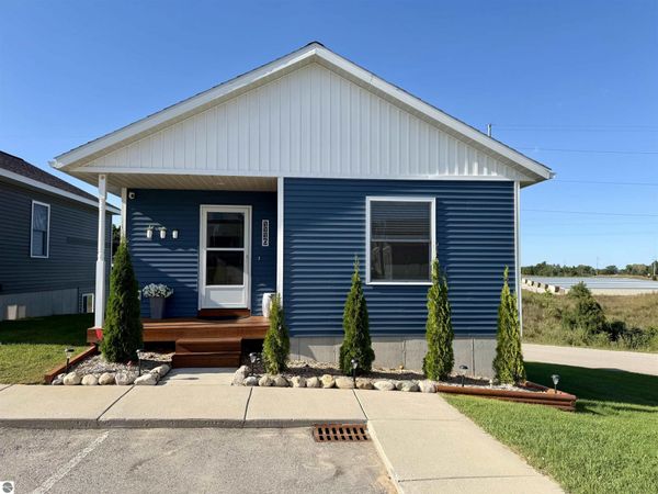1116 Basil Place, Traverse City, MI 49696