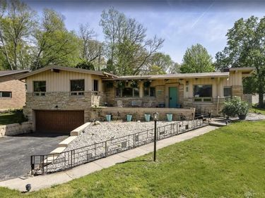 675 S Broadmoor Boulevard, Springfield, OH 45504