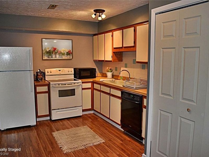736 Kirkwall Drive, Copley, OH 44321 Photo 14
