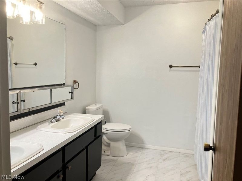 736 Kirkwall Drive, Copley, OH 44321 Photo 23